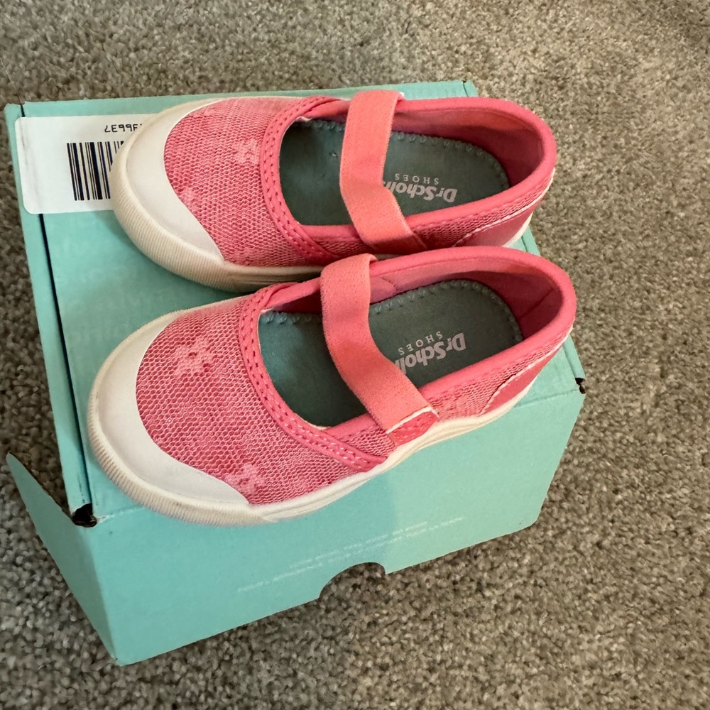 Dr. Scholl's Kids Baby-Girl's Time Off Jane Toddler Sneaker size 5